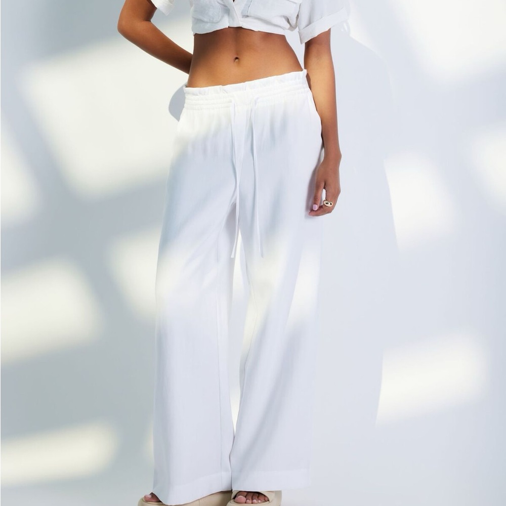Dynamite Natalia Paper Bag Wide Leg Pants BRAND NEW